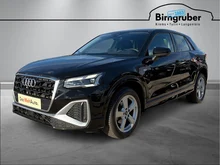 Audi Q2 35 TFSI S line in 0E Mythosschwarz Metallic