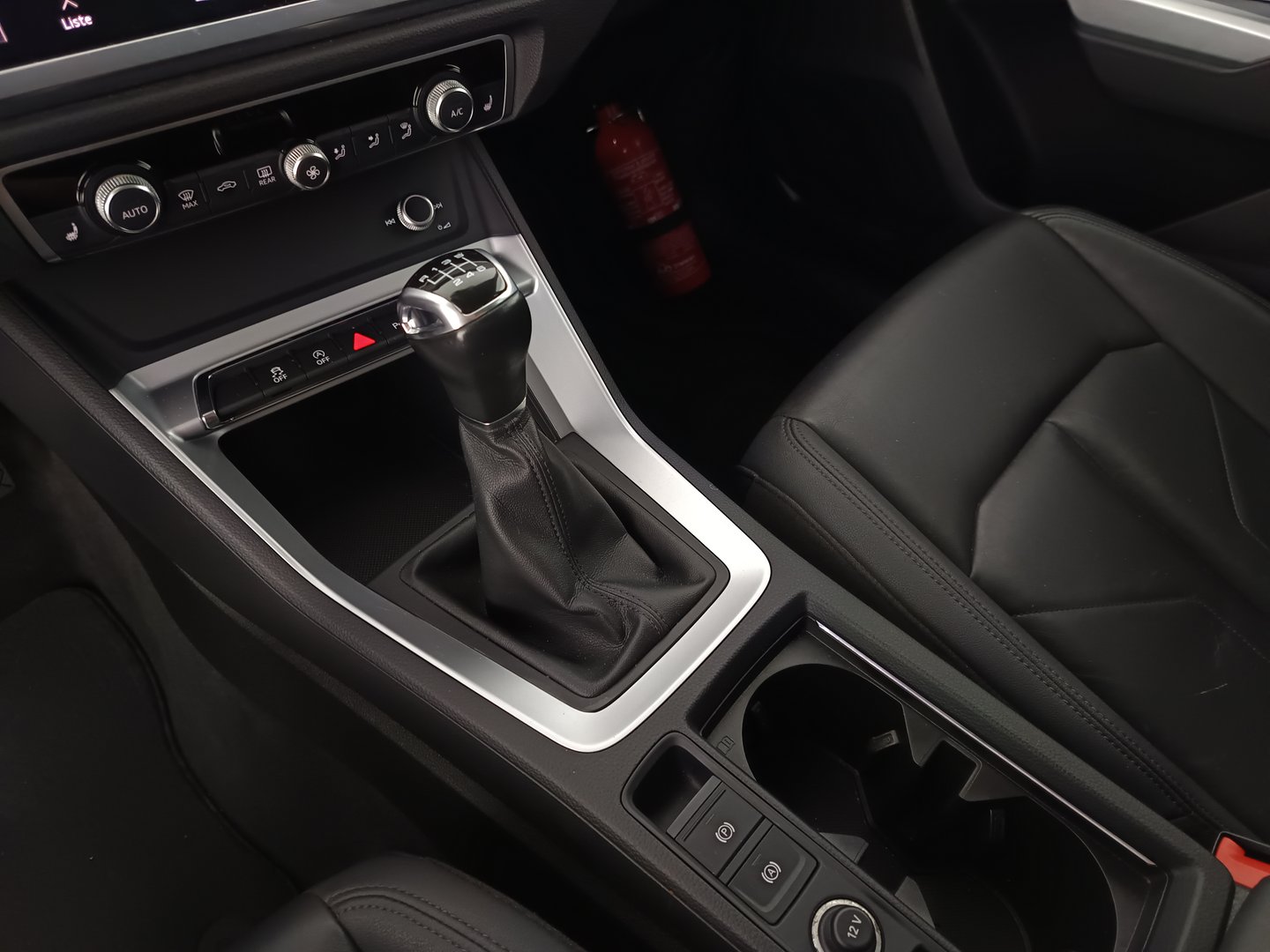 Audi Q3 35 TFSI S line exterieur | Bild 29 von 36