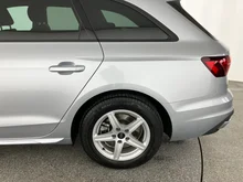 Audi A4 Avant 30 TDI in florettsilber metallic