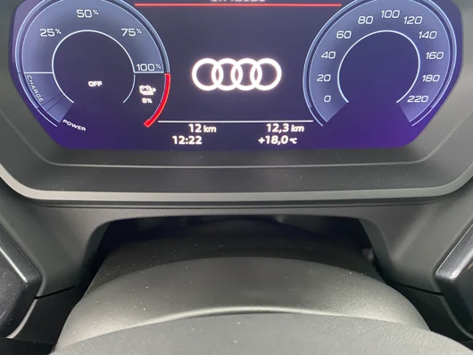 Bild eines Audi Q4 45 e-tron quattro