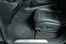 Porsche Macan 4 in schwarz - metallic