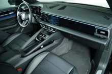 Porsche Macan 4 in schwarz - metallic