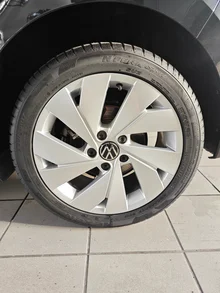 Thumbnail-Foto von Fahrzeug