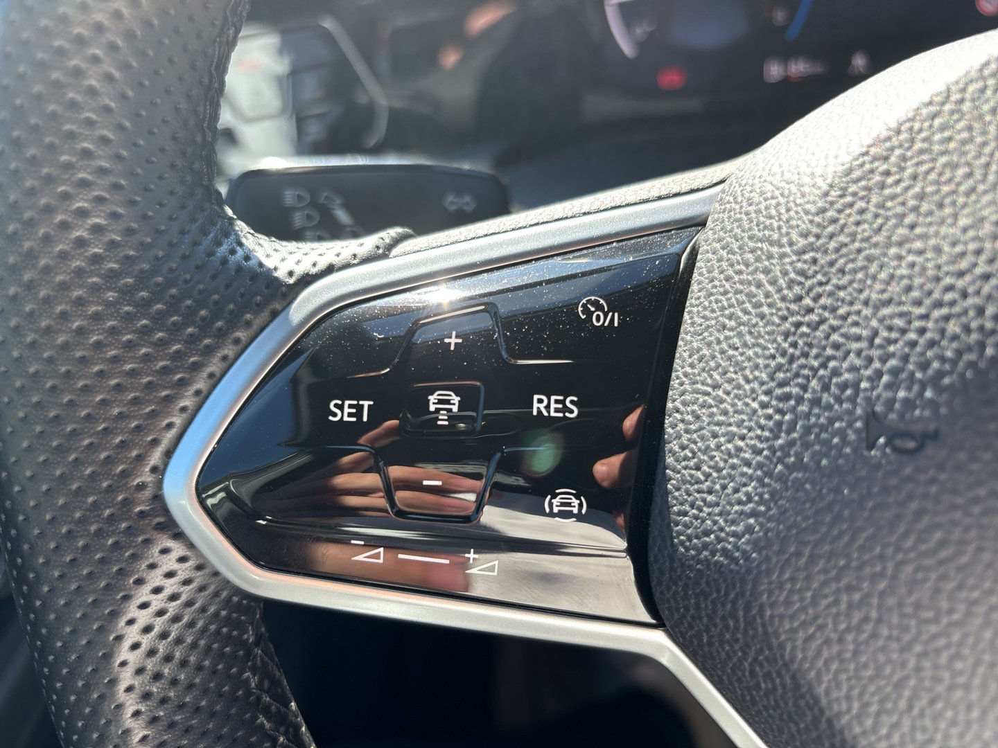 VW Golf R-Line TSI | Bild 14 von 23