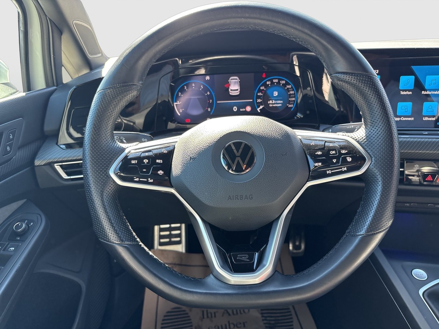VW Golf R-Line TSI | Bild 12 von 23