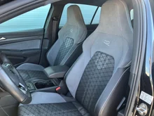 VW Golf R-Line TDI DSG in Deep Black Perl.
