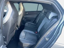 VW Golf R-Line TSI in Delfingrau Metallic