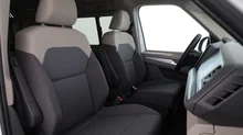 VW California Beach Camper eHyb. 180 kW 4M in Candyweiß / Dach Deepblack Perleffekt