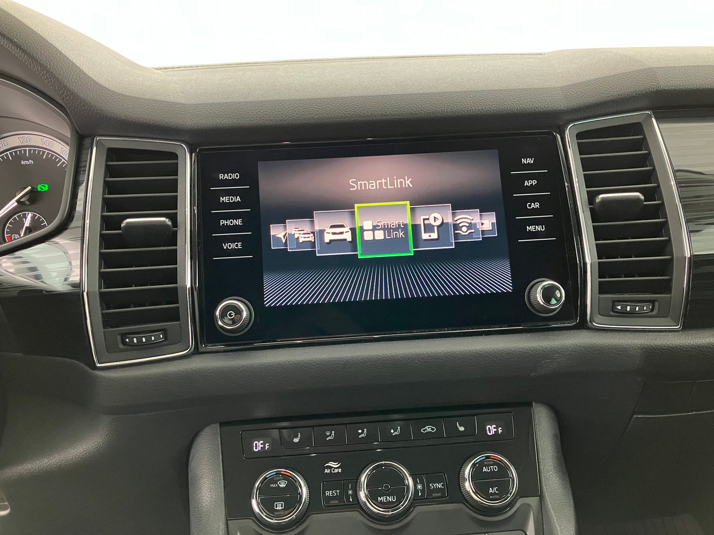 Škoda KODIAQ 4x4 SCOUT TSI DSG | Bild 15 von 20