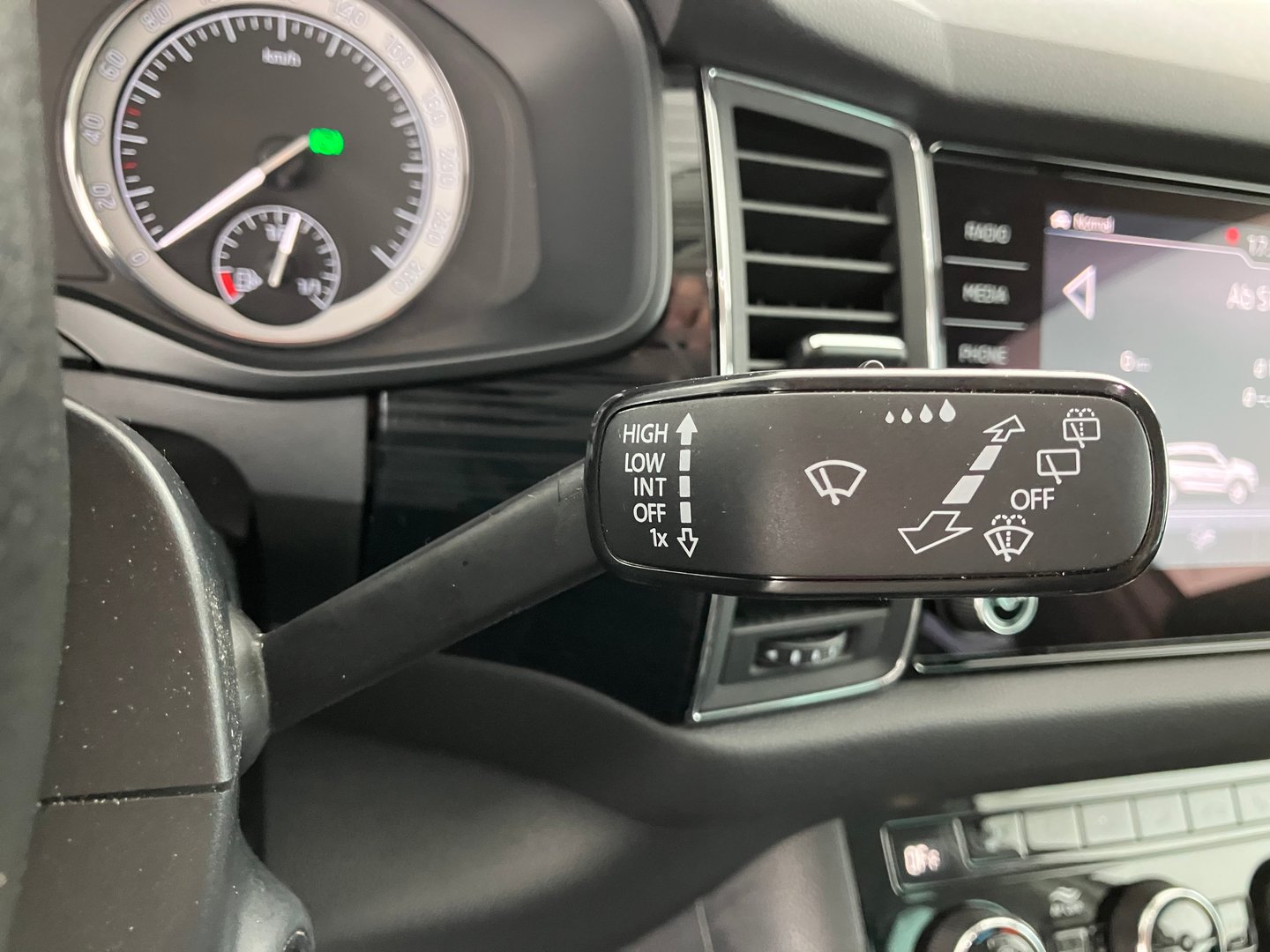 Škoda KODIAQ 4x4 SCOUT TSI DSG | Bild 6 von 20