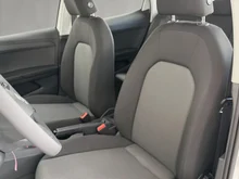 SEAT Arona Reference Edition 1.0 TSI in Candy-Weiß