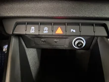 Audi A1 Sportback 30 TFSI S line exterieur in Misanorot Perleffekt