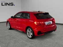 Audi A1 Sportback 30 TFSI S line exterieur in Misanorot Perleffekt