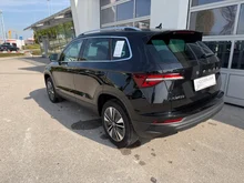 Škoda Karoq Selection TSI in Black-Magic Perleffekt