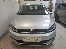 VW Touran TDI DSG in Reflexsilber Metallic