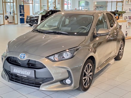 Toyota Yaris Hybrid Style