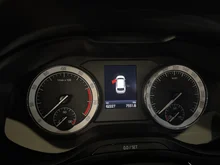 Škoda Karoq Ambition Limited TSI DSG in dunkelblau - metallic