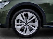 Audi A3 allstreet 35 TFSI in M4 Distriktgrün Metallic