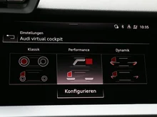 Audi A3 allstreet 35 TFSI in M4 Distriktgrün Metallic