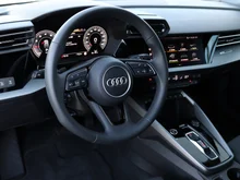 Audi A3 allstreet 35 TFSI in M4 Distriktgrün Metallic