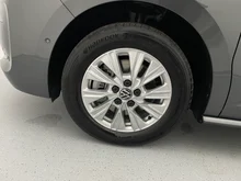 VW Multivan Business eHybrid 180 kW 4MOTION in Indiumgrau Metallic
