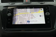 VW Tiguan R-Line TDI 4MOTION DSG in Oryxweiß Perlmutteffekt