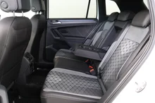 VW Tiguan R-Line TDI 4MOTION DSG in Oryxweiß Perlmutteffekt