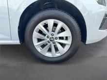 Škoda Kamiq Selection TSI in Moon-Weiß Metallic