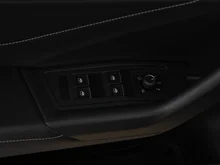 VW T-Roc Cabriolet Style TSI in Deep Black Perleffekt