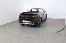 VW T-Roc Cabriolet Style TSI in Deep Black Perleffekt