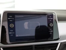 VW T-Roc Cabriolet Style TSI in Deep Black Perleffekt