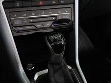 VW T-Roc Cabriolet Style TSI in Deep Black Perleffekt