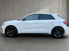 Audi A1 Sportback 25 TFSI intense in Cortinaweiss