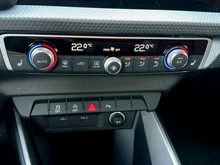 Audi A1 Sportback 25 TFSI intense in Cortinaweiss
