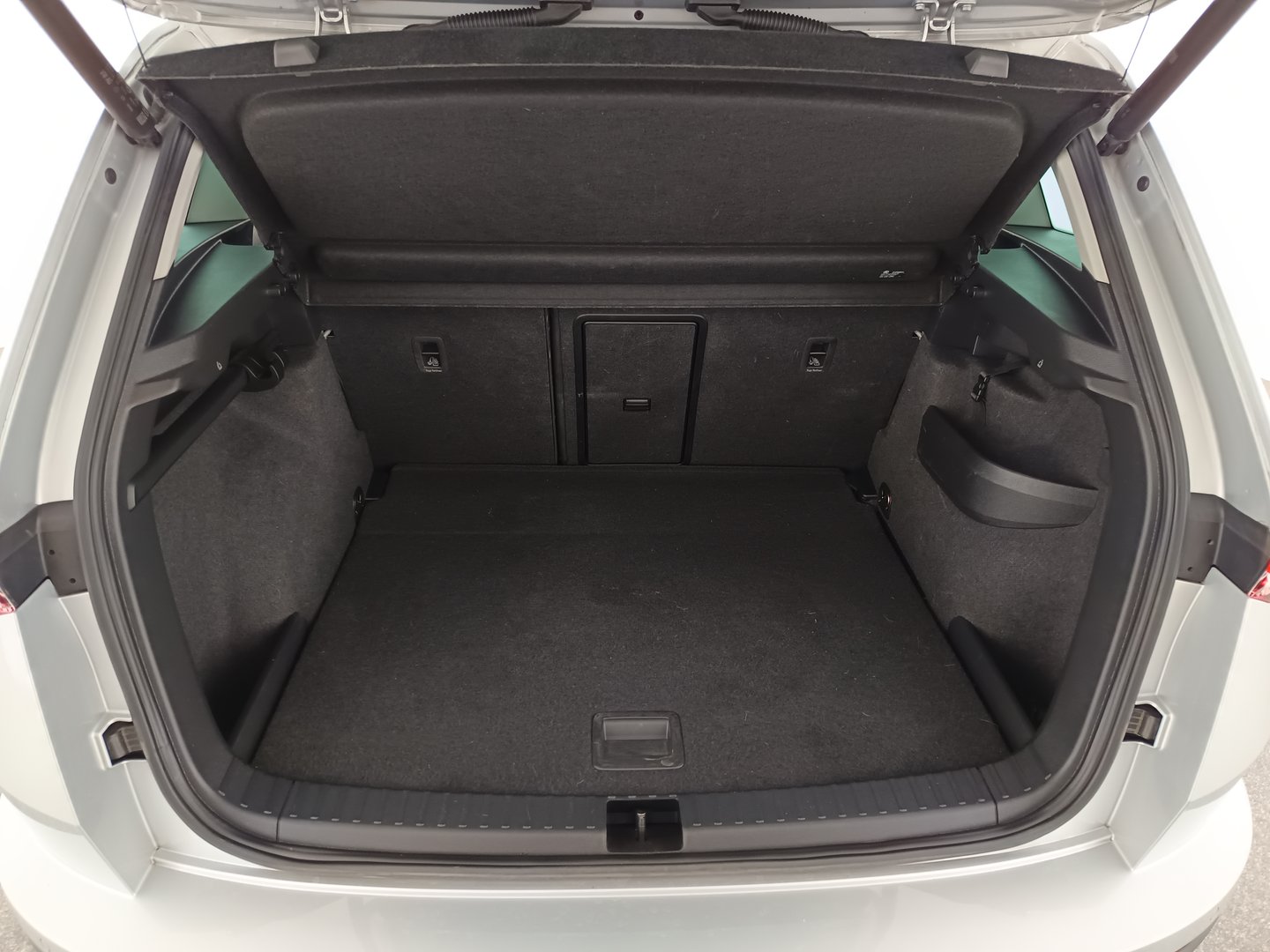 Škoda KAROQ 4x4 Style TDI DSG | Bild 27 von 30