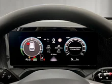 VW Passat Variant Business eHybrid 150kW in Pure White