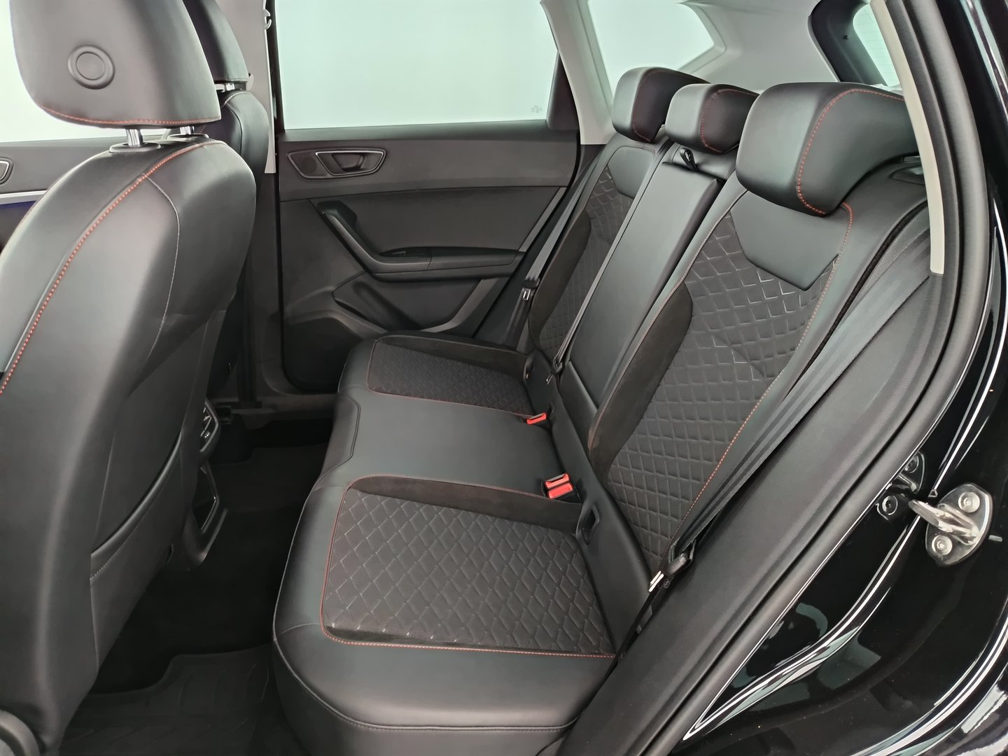 SEAT Ateca FR 1.5 TSI ACT DSG | Bild 25 von 29