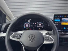 VW Golf Variant Business mHeV DSG in Delfingrau Metallic