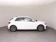 Thumbnail-Foto von Fahrzeug