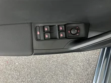 SEAT Ibiza Reference Edition 1.0 80PS in Magnet-Grau Metallic