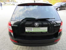 Škoda Octavia Combi Style TDI in schwarz - metallic-perleffektno