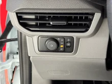 VW Kastenwagen Transporter Kastenwagen TDI in Clear White