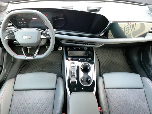 Bild eines Audi A6 Avant e-hybrid quattro 270 kW
