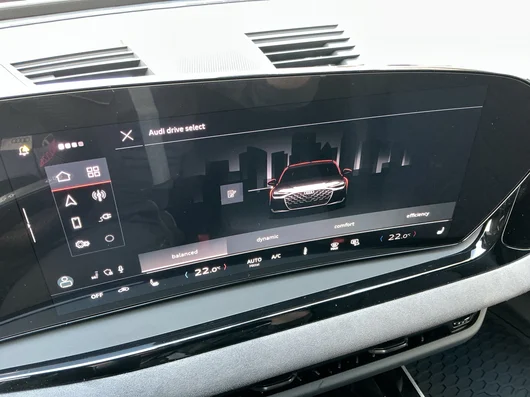 Bild eines Audi A6 Avant e-hybrid quattro 270 kW