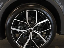 VW Tiguan Elegance eHybrid DSG 150 kW in Delfingrau Metallic