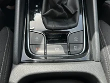 Škoda Karoq 4x4 Style 125 TDI DSG in Quarz-Grau Metallic