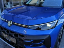 VW T-Roc Life eTSI DSG in Celestial Blue Dach Black Uni