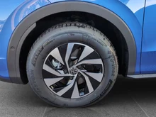 VW T-Roc Life eTSI DSG in Celestial Blue Dach Black Uni