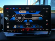 VW T-Roc Life eTSI DSG in Celestial Blue Dach Black Uni