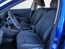 VW T-Roc Life eTSI DSG in Celestial Blue Dach Black Uni